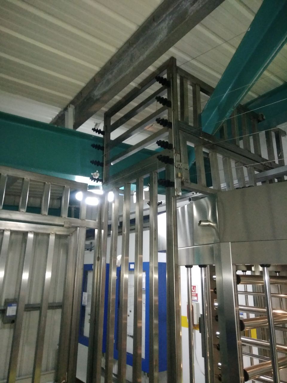 Perimeter detection installation detail